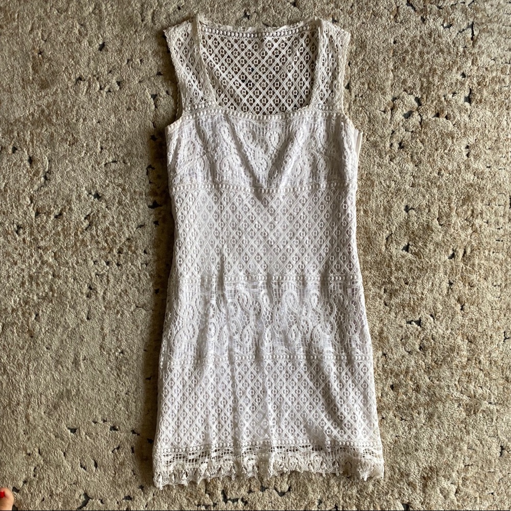 Laundry by Shelli Segal white lace mini dress